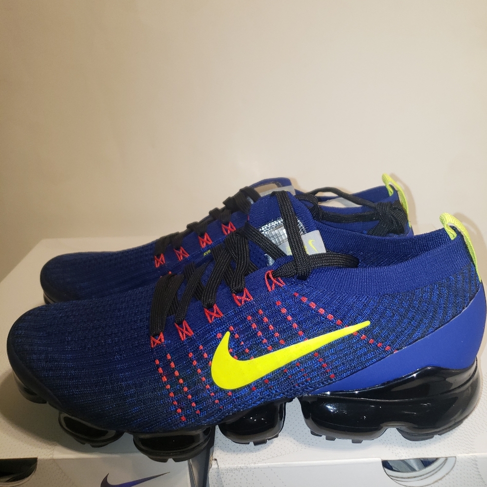 Nike Air VaporMax Flyknit 3 Deep Royal Volt - Picture 3 of 16